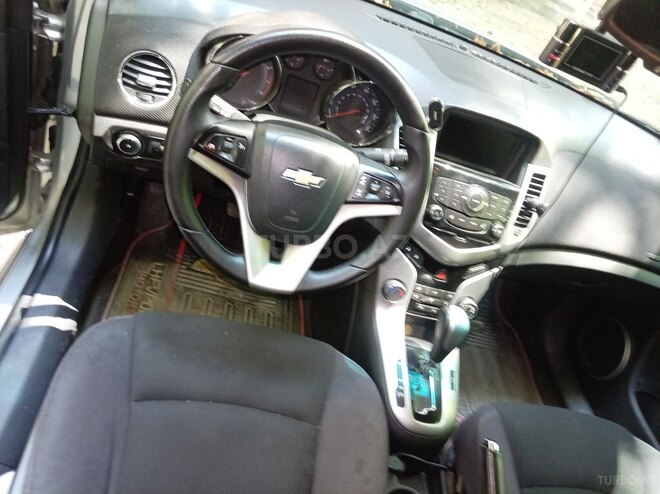 Chevrolet Cruze-9