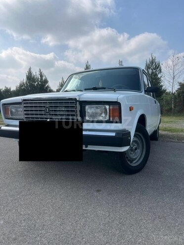 LADA (VAZ) 2107-1
