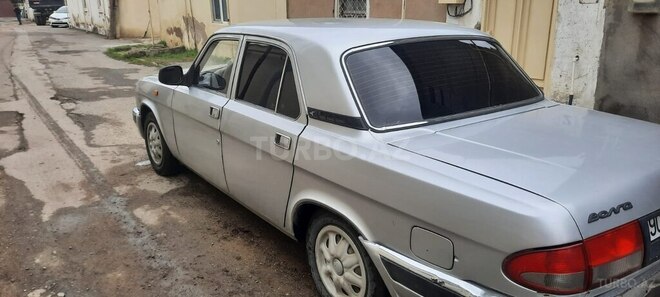 GAZ 3110 "Volga"-4