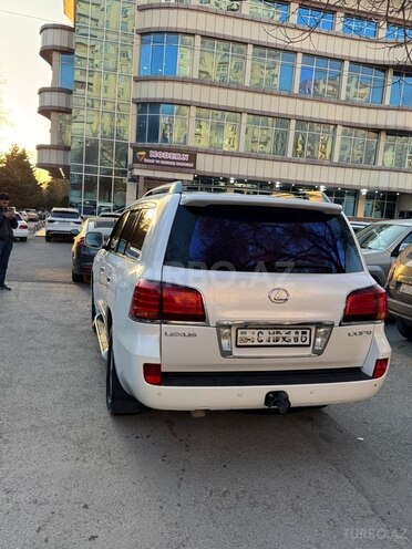 Lexus LX 570-4