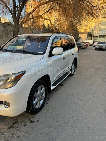 Lexus LX 570-2