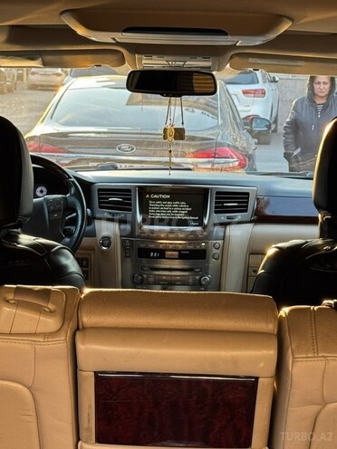 Lexus LX 570-5