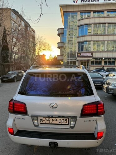 Lexus LX 570-8