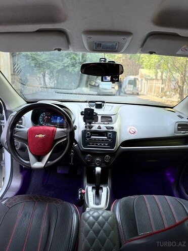 Chevrolet Cobalt-11
