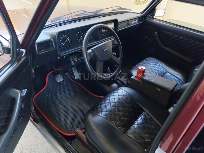 LADA (VAZ) 2107-8