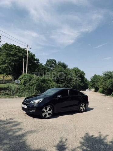 Kia Rio-4