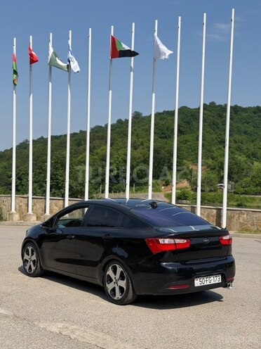 Kia Rio-2