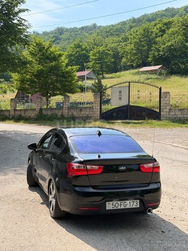 Kia Rio-3