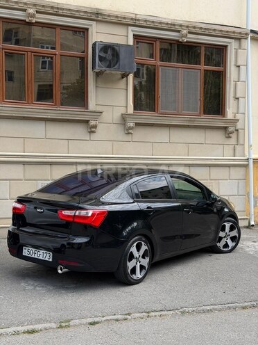 Kia Rio-5