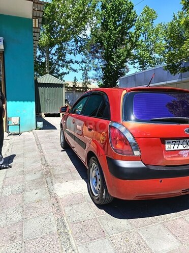 Kia Rio-8
