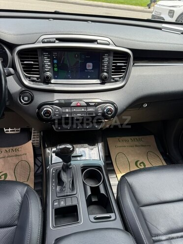 Kia Sorento-10