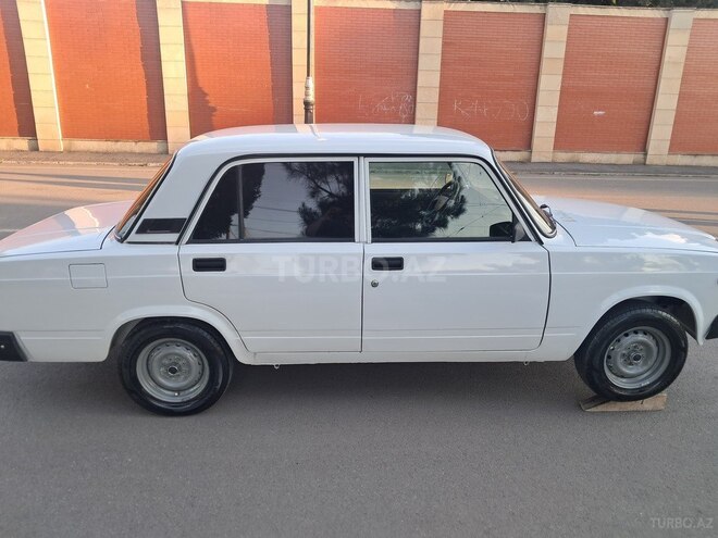 LADA (VAZ) 2107-3
