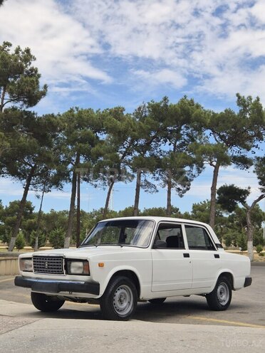 LADA (VAZ) 2107-1