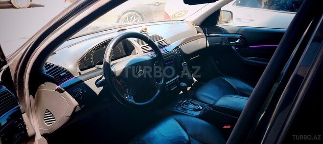 Mercedes S 320-13