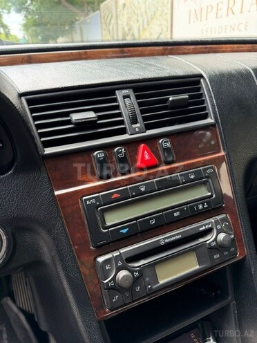 Mercedes C 200-11