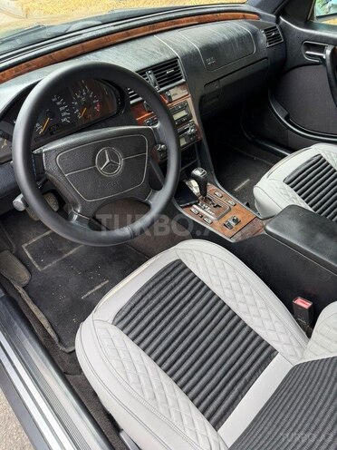 Mercedes C 200-10