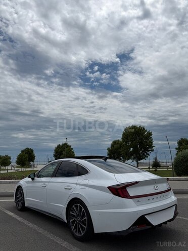 Hyundai Sonata-4