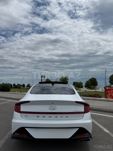 Hyundai Sonata-2
