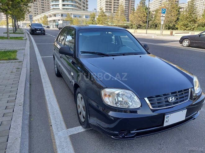 Hyundai Accent-3