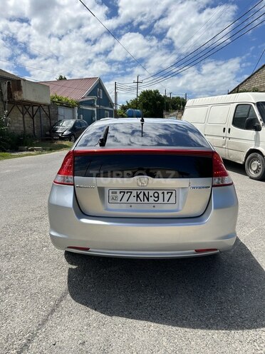 Honda Insight-3