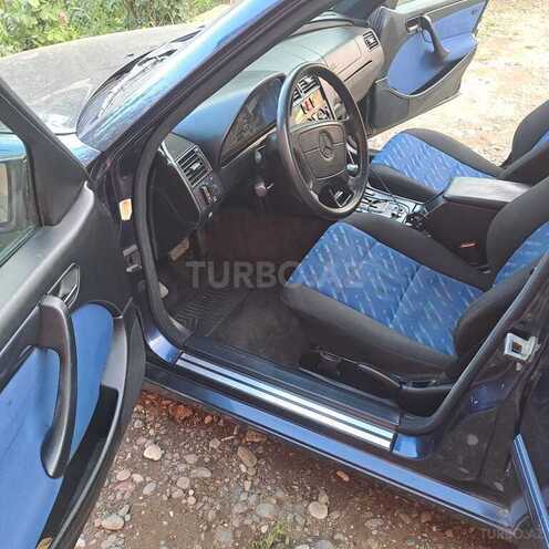 Mercedes C 180-9
