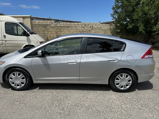 Honda Insight-4
