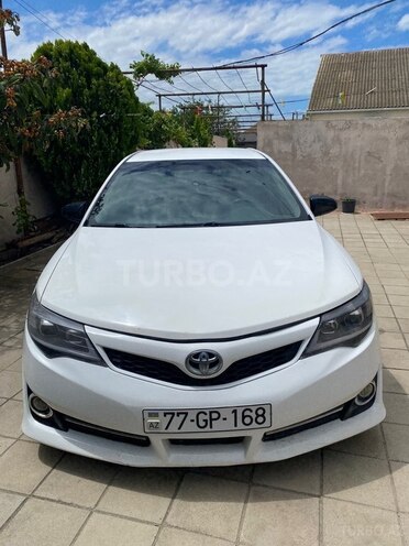 Toyota Camry-1