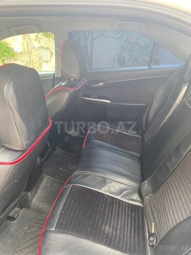 Toyota Camry-4