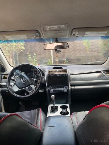 Toyota Camry-3