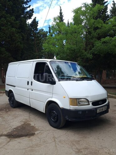 Ford Transit-1