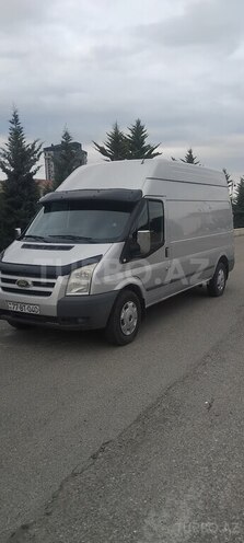 Ford Transit-6