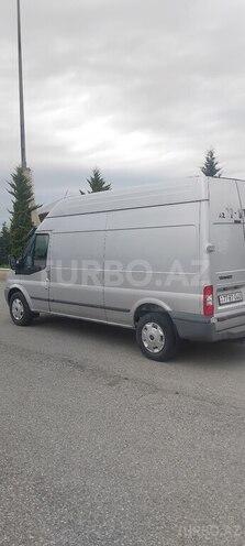 Ford Transit-8