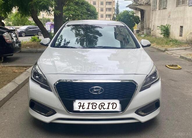 Hyundai Sonata-1