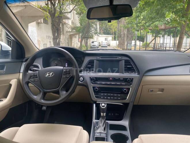 Hyundai Sonata-3