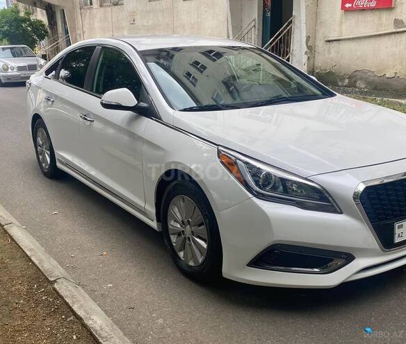 Hyundai Sonata-5