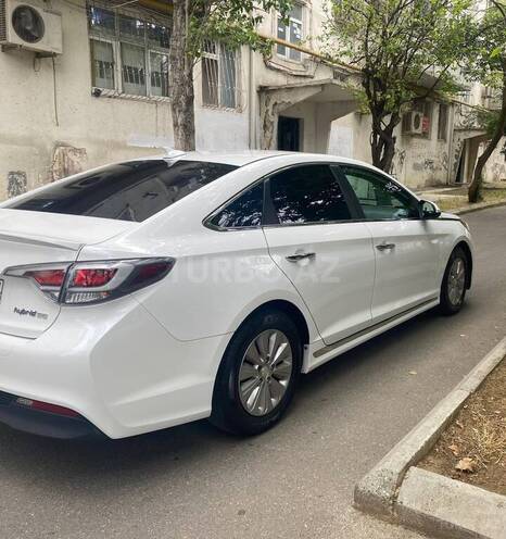Hyundai Sonata-7