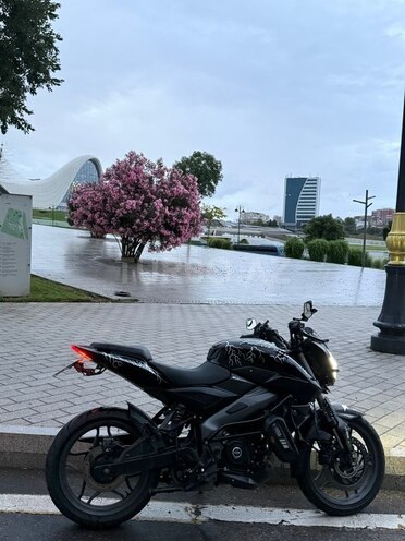 Bajaj Pulsar NS 200-1