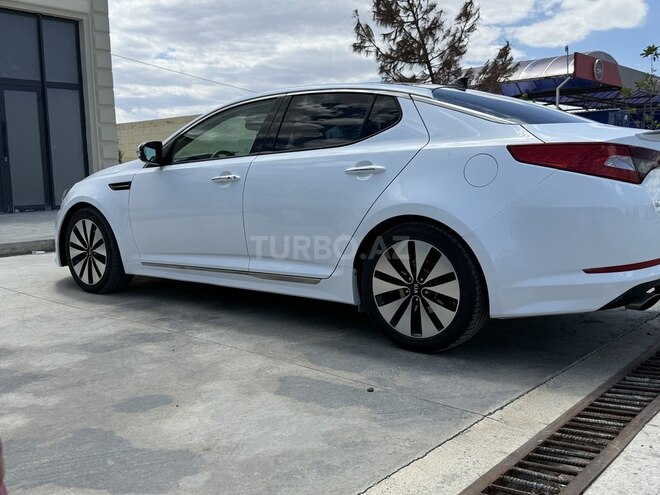 Kia Optima-4