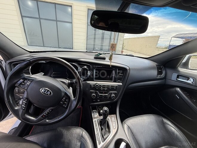 Kia Optima-5