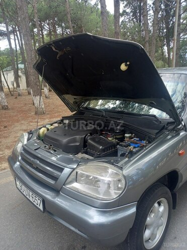 Chevrolet Niva-5