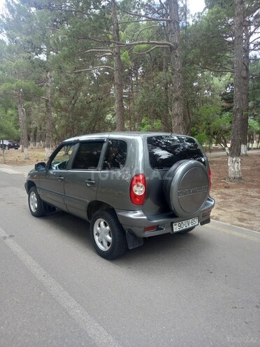 Chevrolet Niva-20
