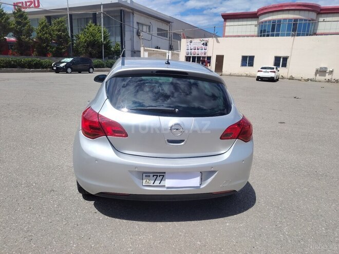 Opel Astra-8