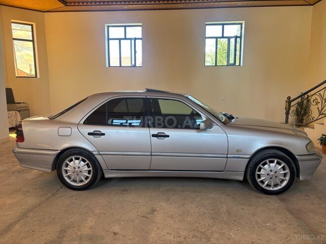 Mercedes C 180-2