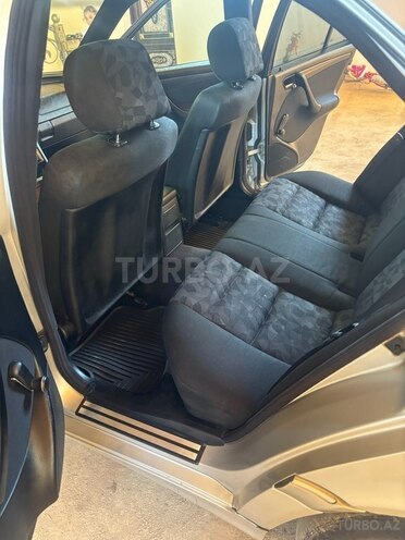 Mercedes C 180-5