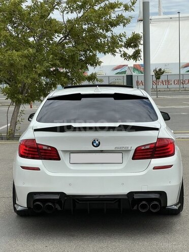 BMW 528-10