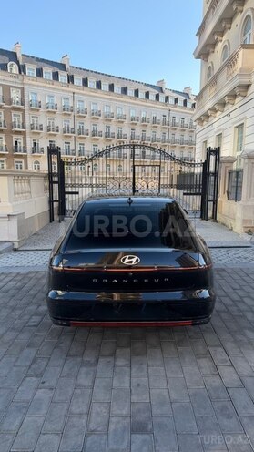 Hyundai Grandeur-6