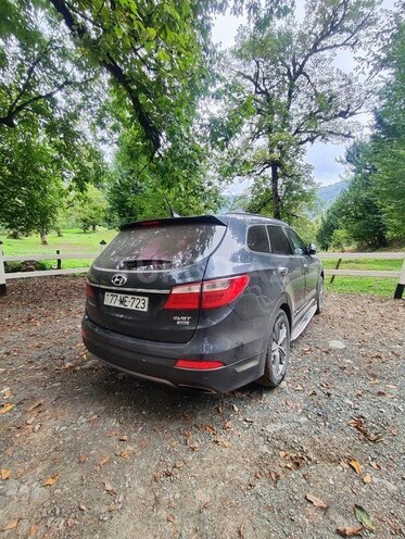 Hyundai Santa Fe-4