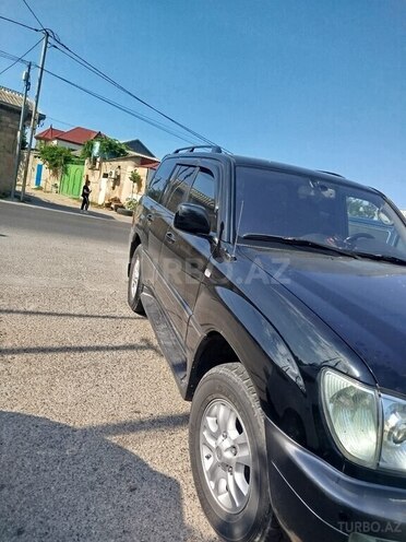 Lexus LX 470-2