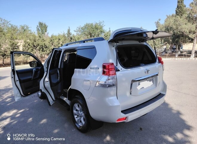 Toyota Land Cruiser Prado-6