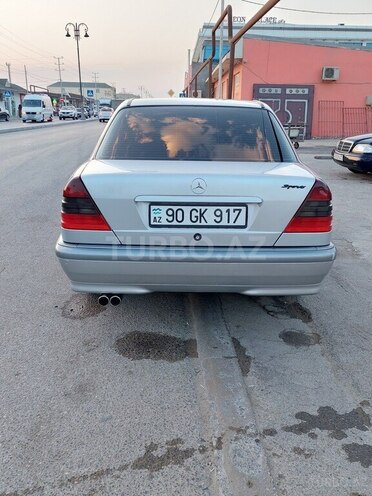 Mercedes C 180-8